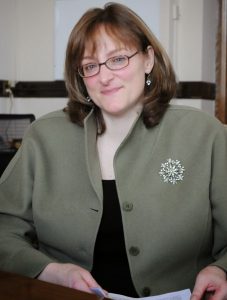 Dr Lisa A. Urry
